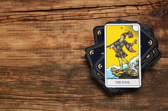 Facade Tarot: Discover Your Destiny Facade Tarot: Discover Your Destiny
